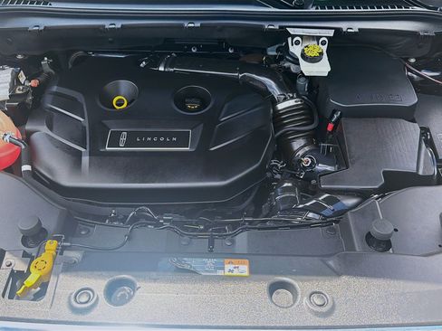 Used 2019 Lincoln MKC Premiere FWD image 36