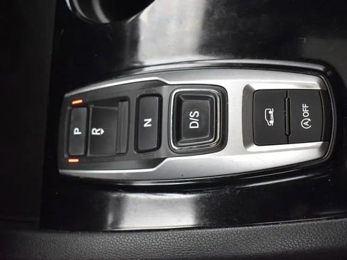 Used 2022 Honda Pilot Touring image 35