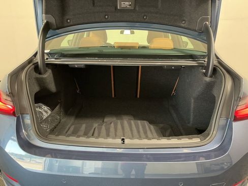 Certified 2025 BMW 330i Sedan w/ M Sport Package RWD image 29