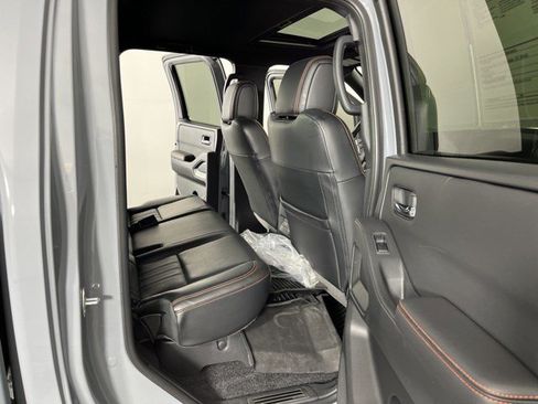 Used 2023 Nissan Frontier PRO-4X w/ Pro-4X Premium Package AWD/4WD image 40