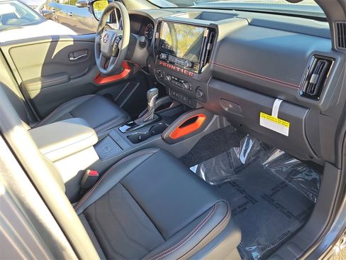 New 2025 Nissan Frontier PRO-4X w/ Pro Premium Package image 10