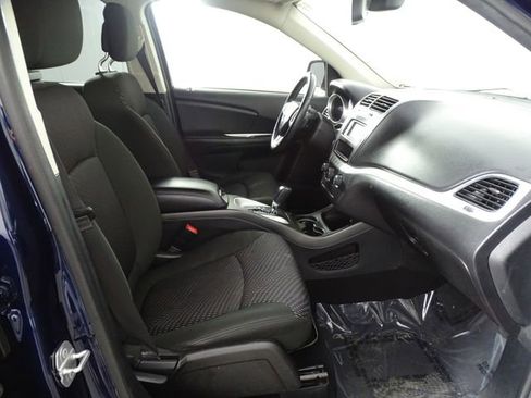 Used 2019 Dodge Journey SE w/ Connectivity Group FWD image 19