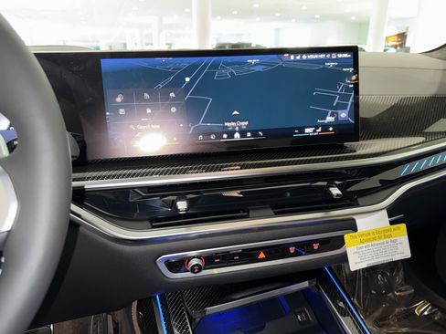 New 2026 BMW X7 M60i image 18