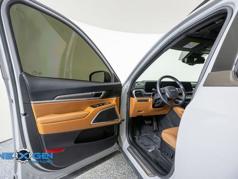 Used 2024 Kia Telluride SX Prestige X-Line AWD/4WD image 9