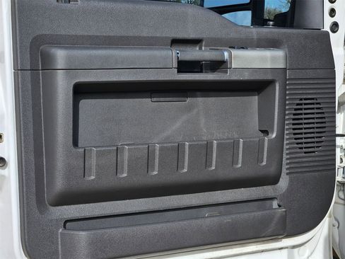 Used 2012 Ford F350 Lariat w/ Chrome Pkg image 11