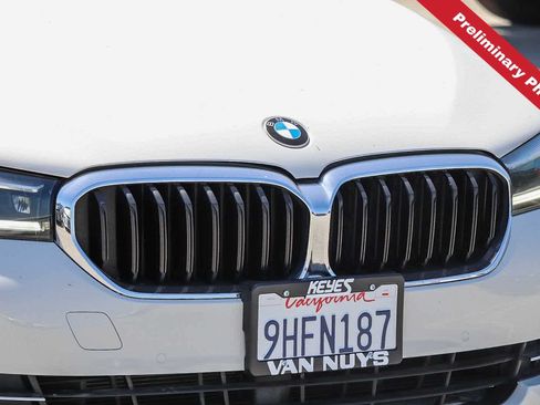 Used 2021 BMW 530i w/ Convenience Package RWD image 5