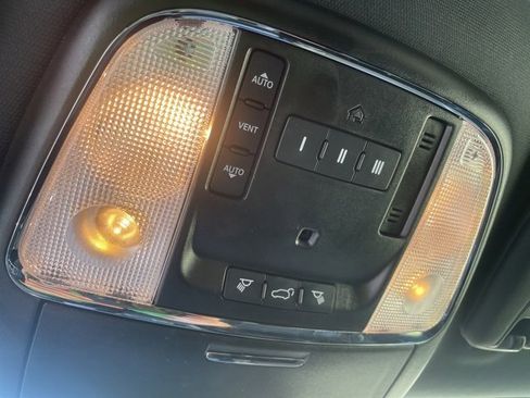 Certified 2021 Jeep Grand Cherokee Limited image 30