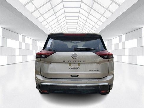 New 2025 Nissan Rogue Platinum w/ Tech Package FWD image 5