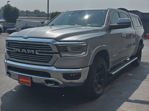 Used 2022 RAM 1500 Laramie AWD/4WD image 3