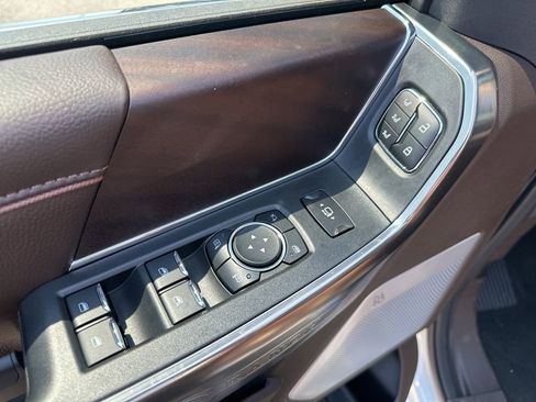 New 2026 Ford F350 King Ranch w/ FX4 Off-Road Package image 12