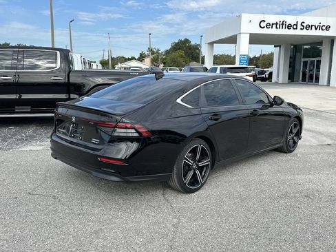 Used 2024 Honda Accord Sport image 5