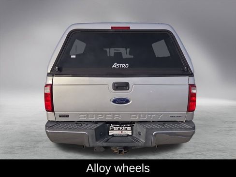 Used 2015 Ford F250 XLT image 7