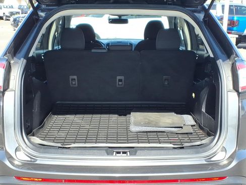 Used 2016 Ford Edge SEL image 16