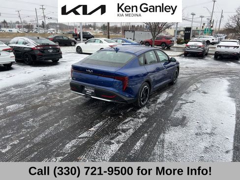 Used 2025 Kia K4 EX image 11