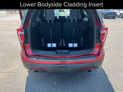 Used 2019 Ford Explorer XLT w/ Equipment Group 202A AWD/4WD image 29