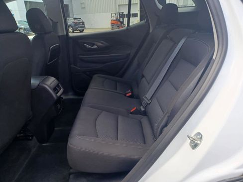 Used 2024 GMC Terrain SLE AWD/4WD image 16