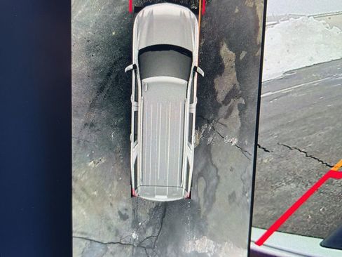 Used 2023 Chevrolet Tahoe High Country w/ LPO, Illumination Package image 38