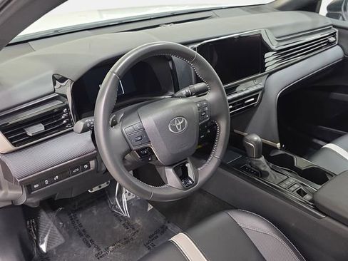 Certified 2025 Toyota Camry SE FWD image 13