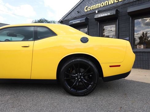 Used 2017 Dodge Challenger R/T w/ Blacktop Package RWD image 10
