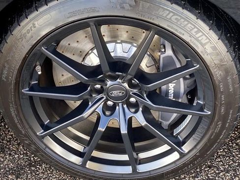 Used 2016 Ford Mustang Shelby GT350 w/ Technology Package image 30