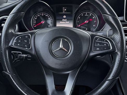 Used 2018 Mercedes-Benz GLC 300 4MATIC image 18