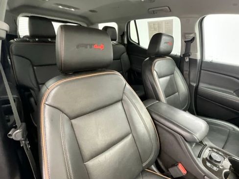 Used 2022 GMC Acadia AT4 w/ Technology Package AWD/4WD image 13