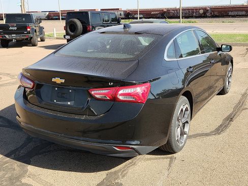 Used 2022 Chevrolet Malibu LT image 4