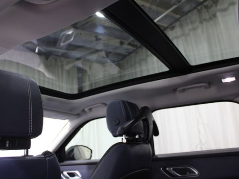 Used 2021 Land Rover Range Rover Velar S image 19