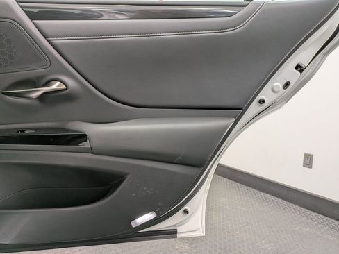 Used 2022 Lexus ES 350 w/ Accessory Package 2 image 24