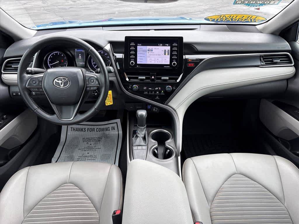 Used 2023 Toyota Camry SE FWD image 11