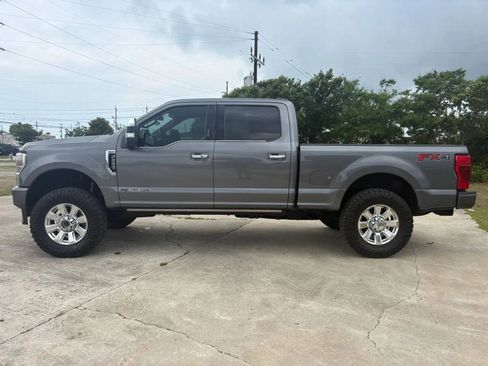 Used 2021 Ford F250 Platinum w/ FX4 Off-Road Package AWD/4WD image 7