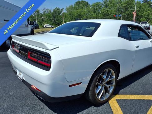 Used 2022 Dodge Challenger GT image 5