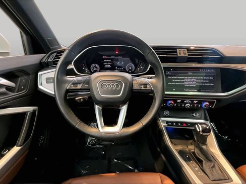 Used 2023 Audi Q3 2.0T Premium Plus w/ Premium Plus Package AWD/4WD image 6