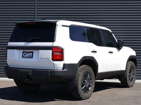 Used 2025 Toyota Land Cruiser 1958 image 5