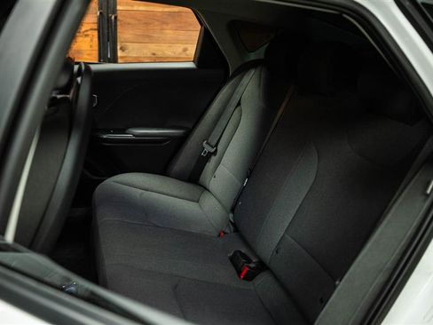 Used 2025 Kia K4 LX image 10