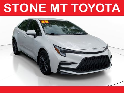 Used 2024 Toyota Corolla SE FWD image 1