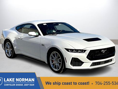 Used 2024 Ford Mustang GT Premium image 1