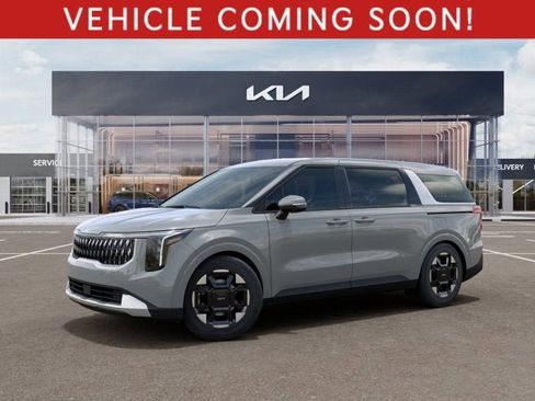New 2026 Kia Carnival EX FWD image 3