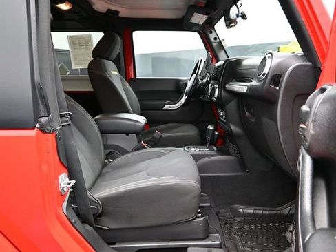 Certified 2016 Jeep Wrangler Sahara w/ Trailer Tow Group image 18