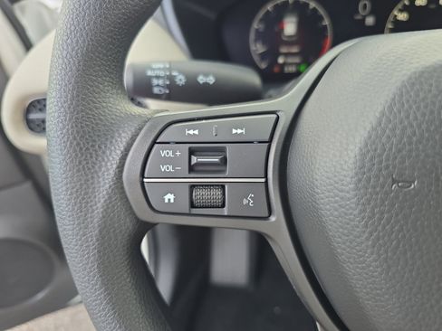 New 2026 Honda HR-V LX image 26