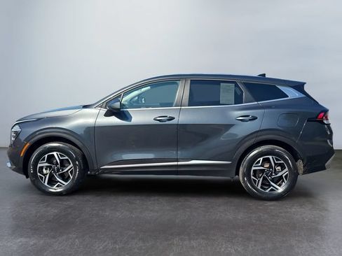 Used 2025 Kia Sportage LX AWD/4WD image 2
