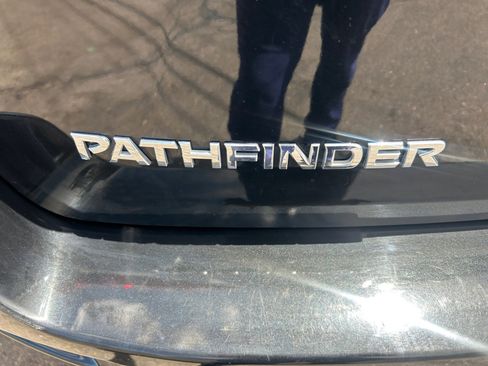 Used 2017 Nissan Pathfinder SV w/ Trailer Tow Package AWD/4WD image 28