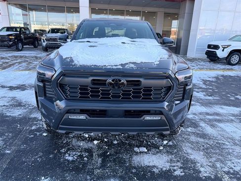 New 2026 Toyota Tacoma TRD Off-Road image 3