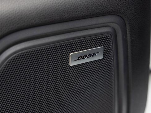 Certified 2023 Porsche Macan image 24