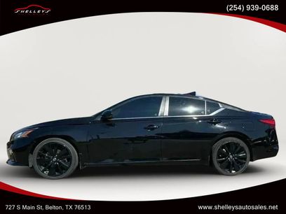 Used 2022 Nissan Altima 2.5 SR w/ Midnight Edition Package