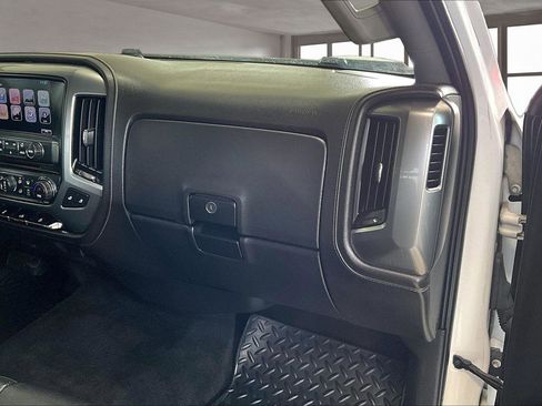 Used 2017 Chevrolet Silverado 1500 LTZ Z71 image 18