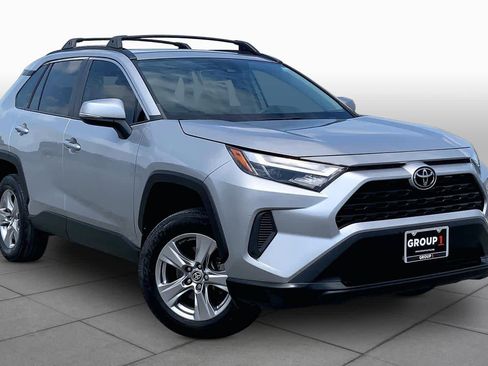 Used 2023 Toyota RAV4 XLE w/ Convenience Package FWD image 3