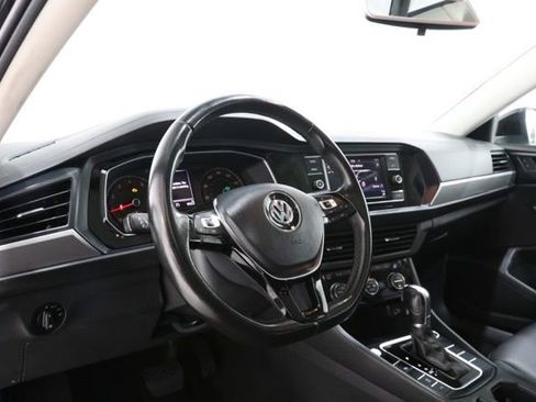 Used 2019 Volkswagen Jetta SE FWD image 15