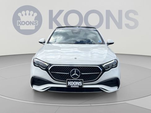 Used 2025 Mercedes-Benz E 450 4MATIC Sedan image 4