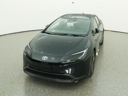 New 2026 Toyota Prius LE image 16